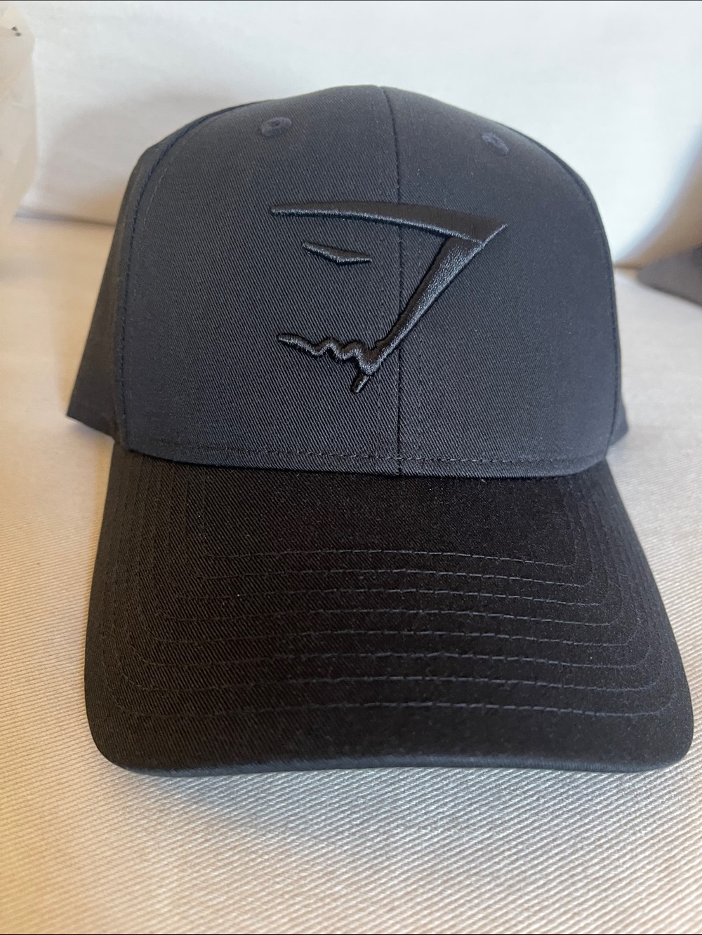 Gymshark Men’s Black Embroidered Logo Baseball Cap
